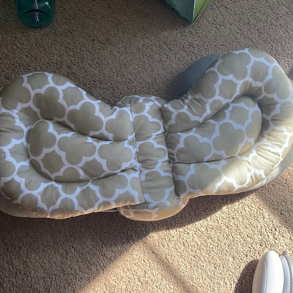 Breast feeding support pillow